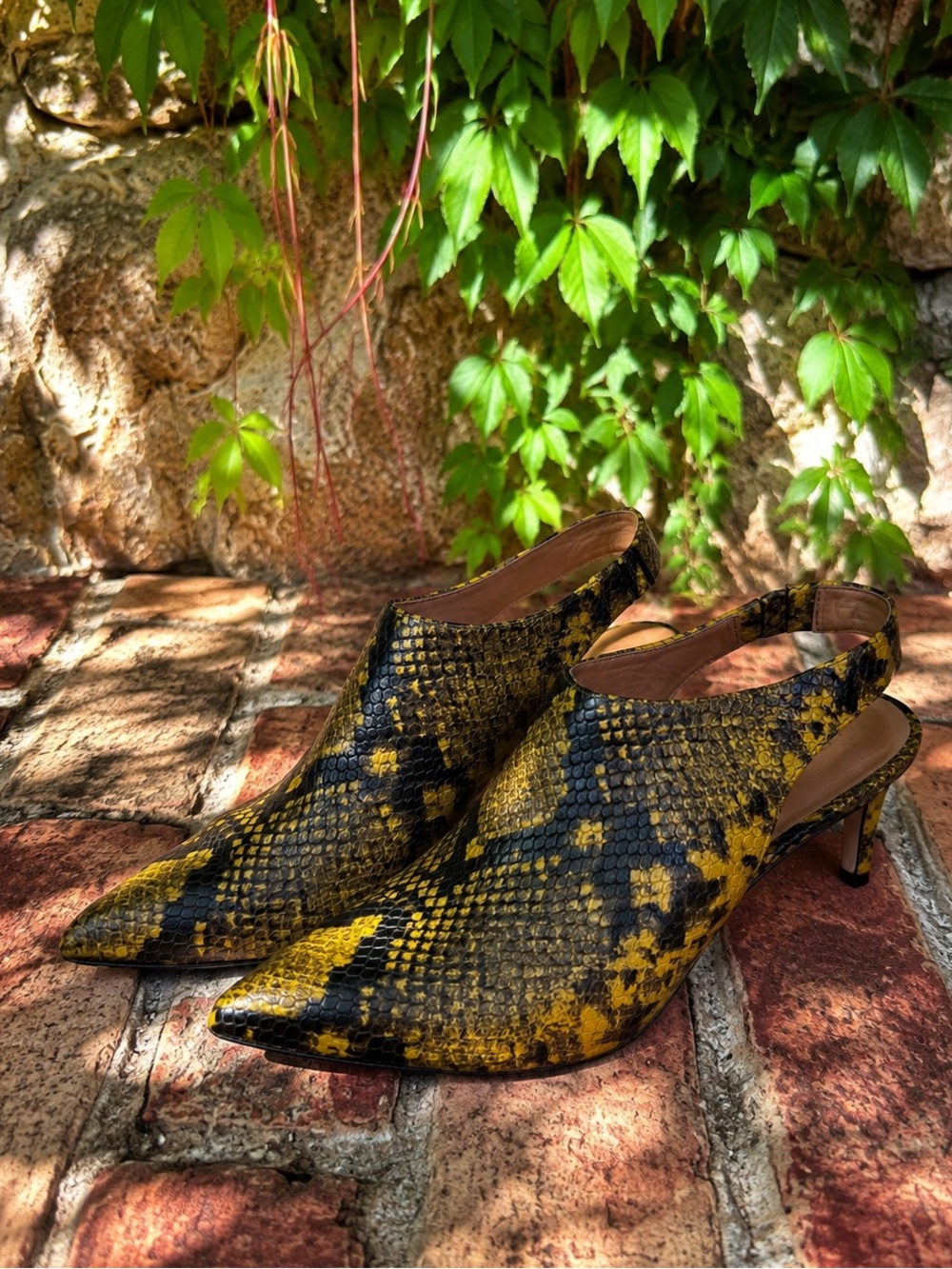 JOIE Yellow and Black Reptile Print Wrapped Kitten Heel Leather Slingbacks, 40